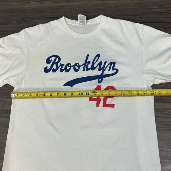 Jackie Robinson #42 Brooklyn Dodgers White Shirt Size Large - Picture 13 of 16